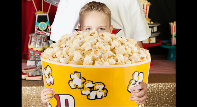 giant_movie_theatre_popcorn_tub_t658.png