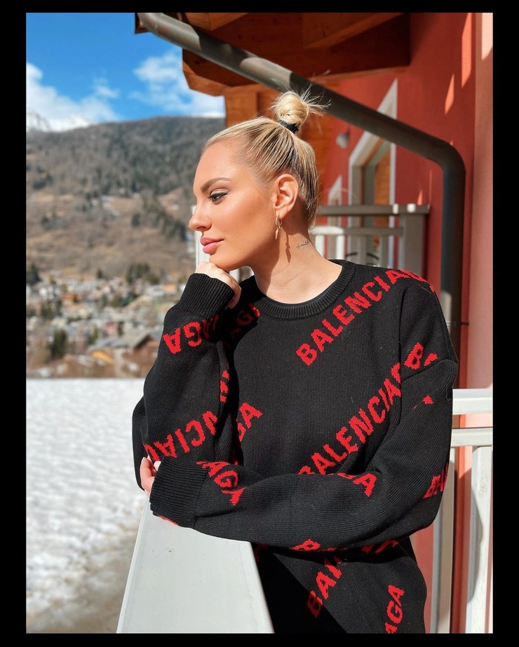 740full-francesca-brambilla.jpg