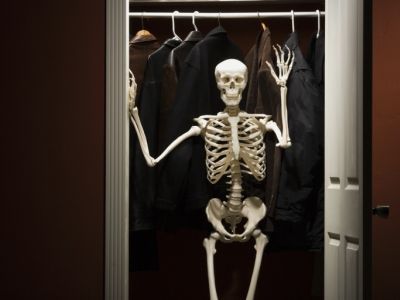 single-skeleton-in-closet.jpg