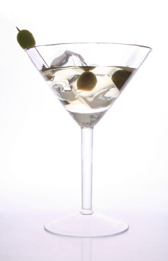 ist2_1215077_martini_dry1.jpg