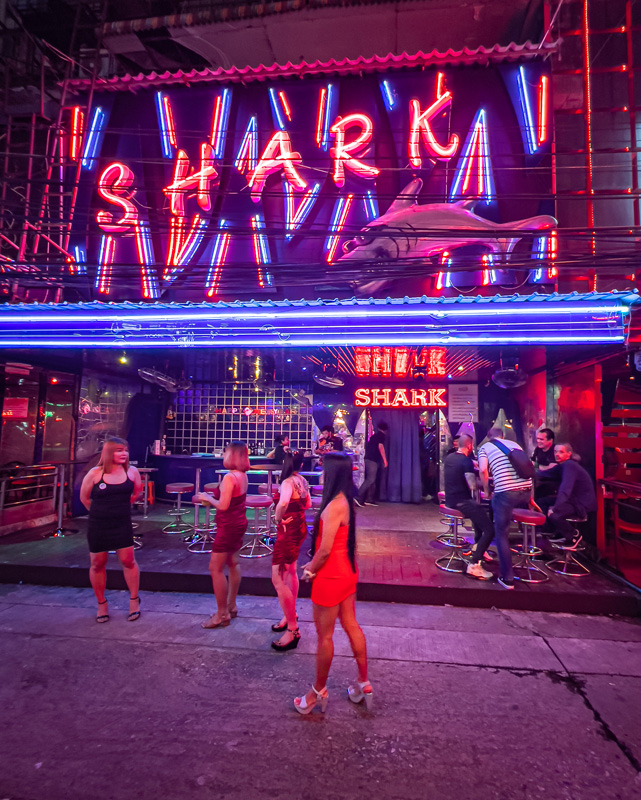 Shark-V.jpg