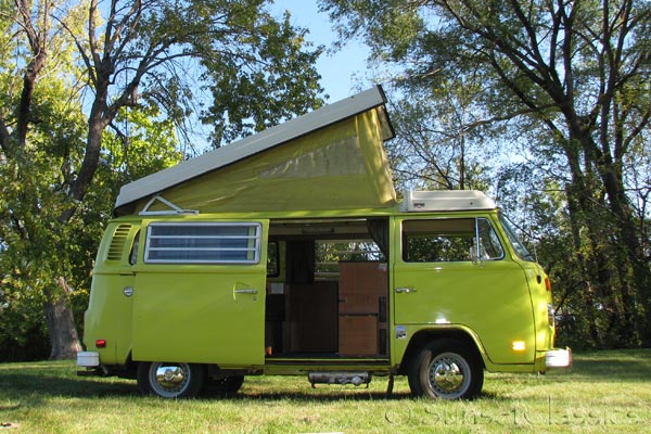 camper-vw-westfalia-1974.jpg