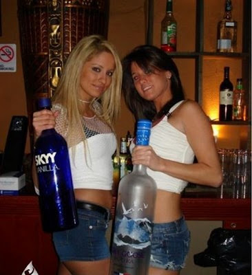 sexy-bar-girl-4.jpg