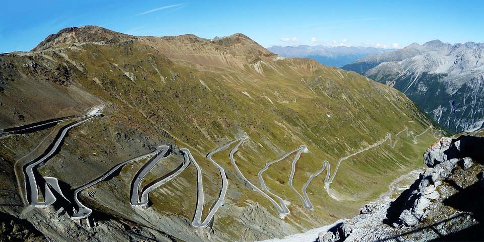 col-du-Stelvio.jpg