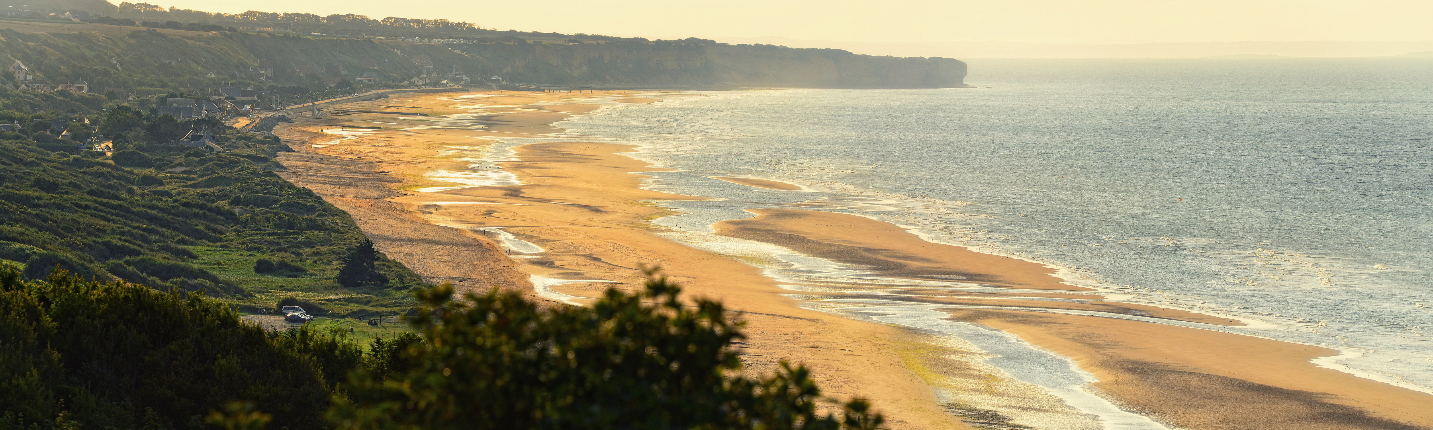 Omaha_Beach_Nowadays.jpg