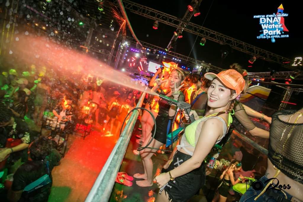 dna18-songkran057.jpg