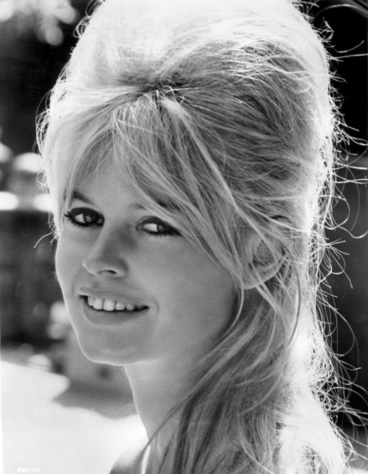 Brigitte_Bardot_-_1962.jpg