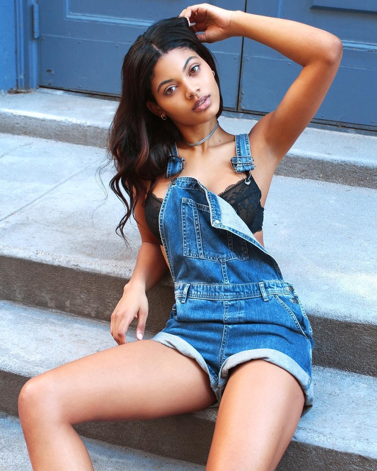 740full-danielle-herrington.jpg