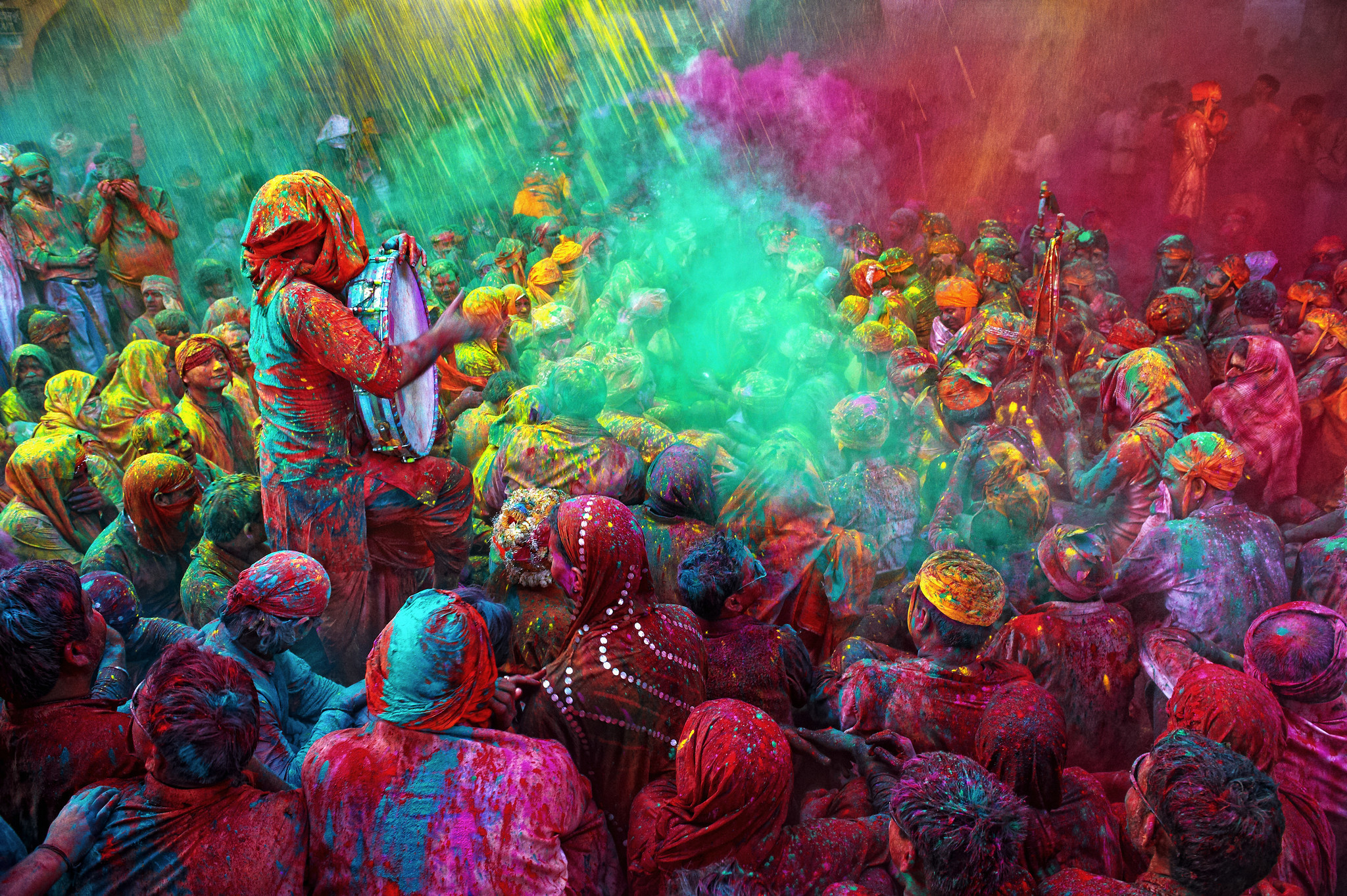 la-tr-d-spring-holi-20160313-001