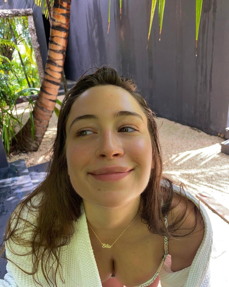 740full-elsie-hewitt.jpg
