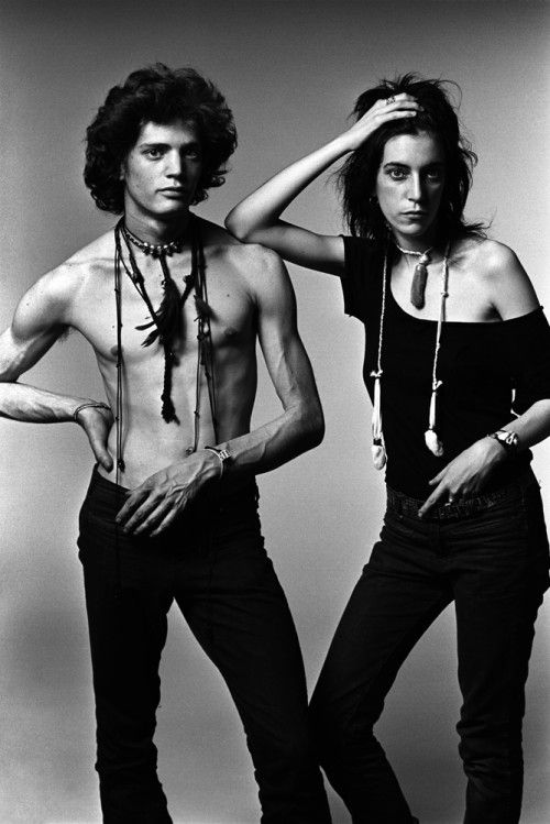 f6d1b4739e359c0c75073f223f1bde71--robert-mapplethorpe-patti-smith.jpg