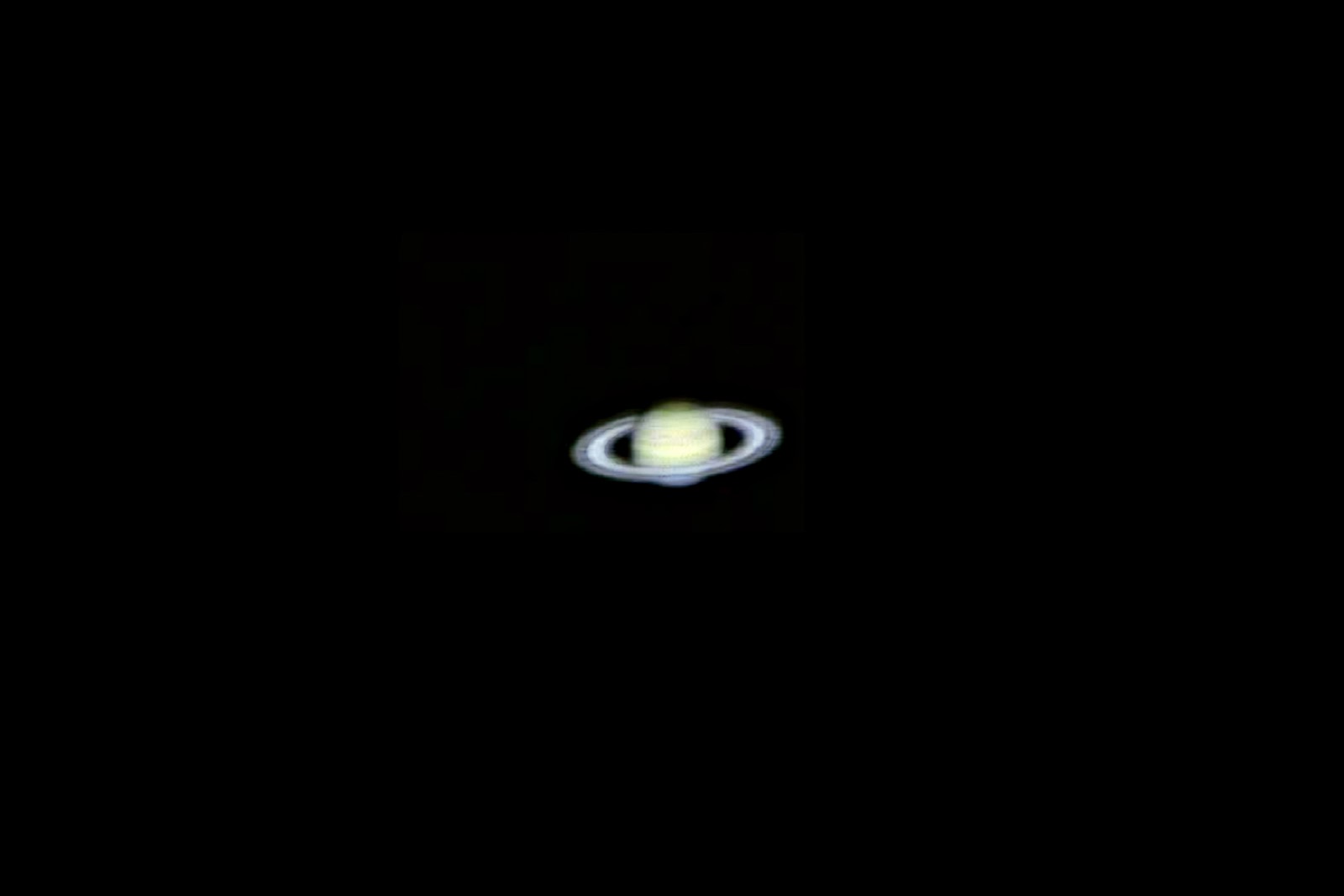 Saturno2.jpg