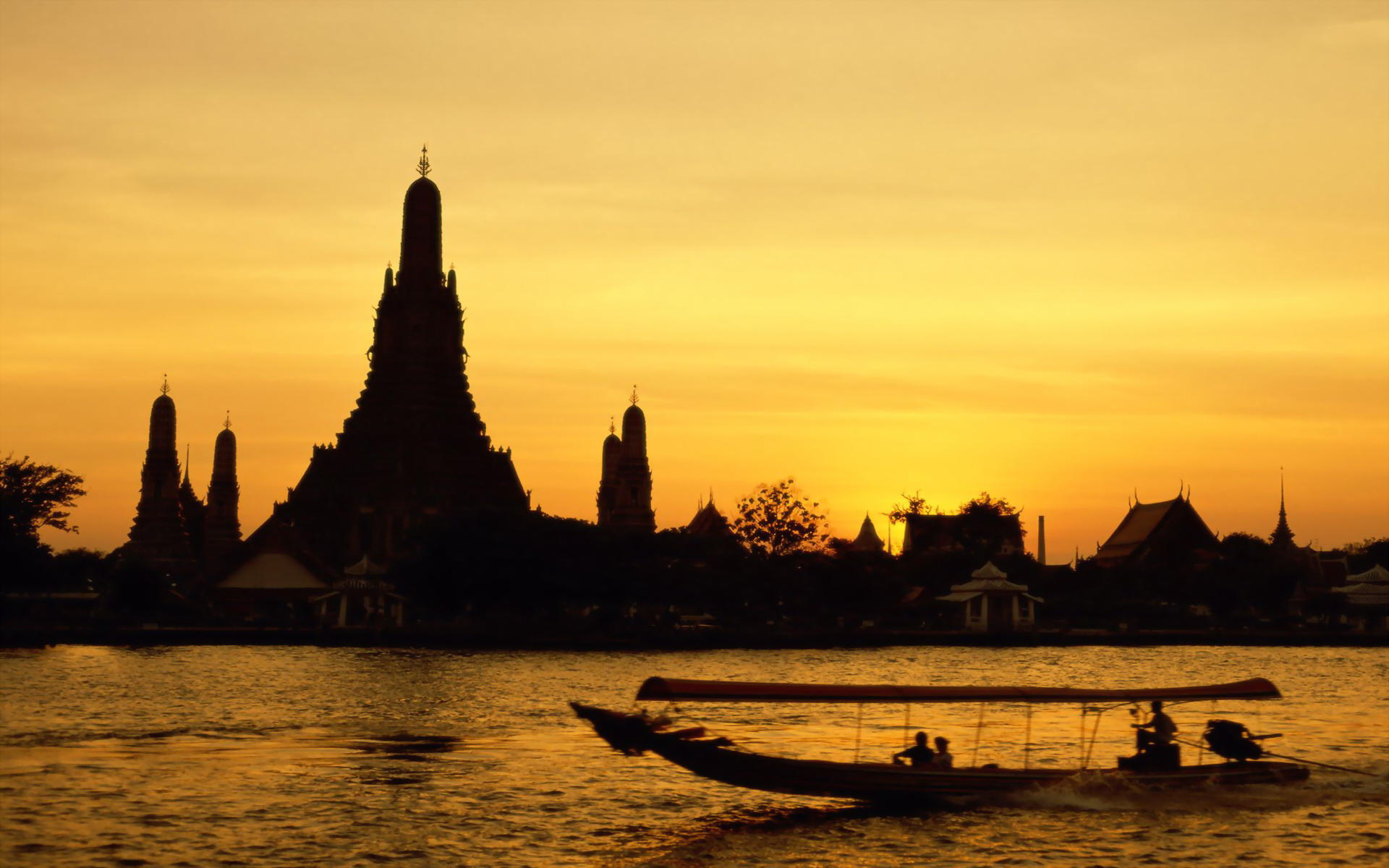 wat-arun-bangkok-thailand.jpg