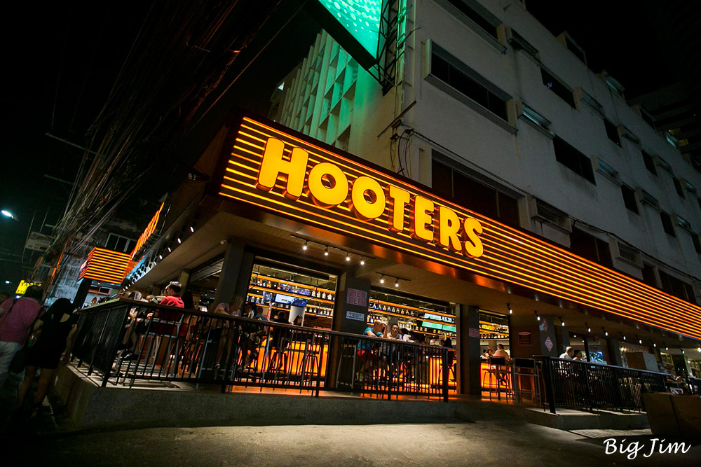 Hooters-Soi-Nana.jpg