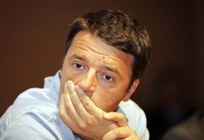 renzi_perplesso_zoomR439_thumb400x275.jpg