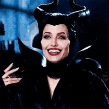 maleficent-angelina-jolie.gif