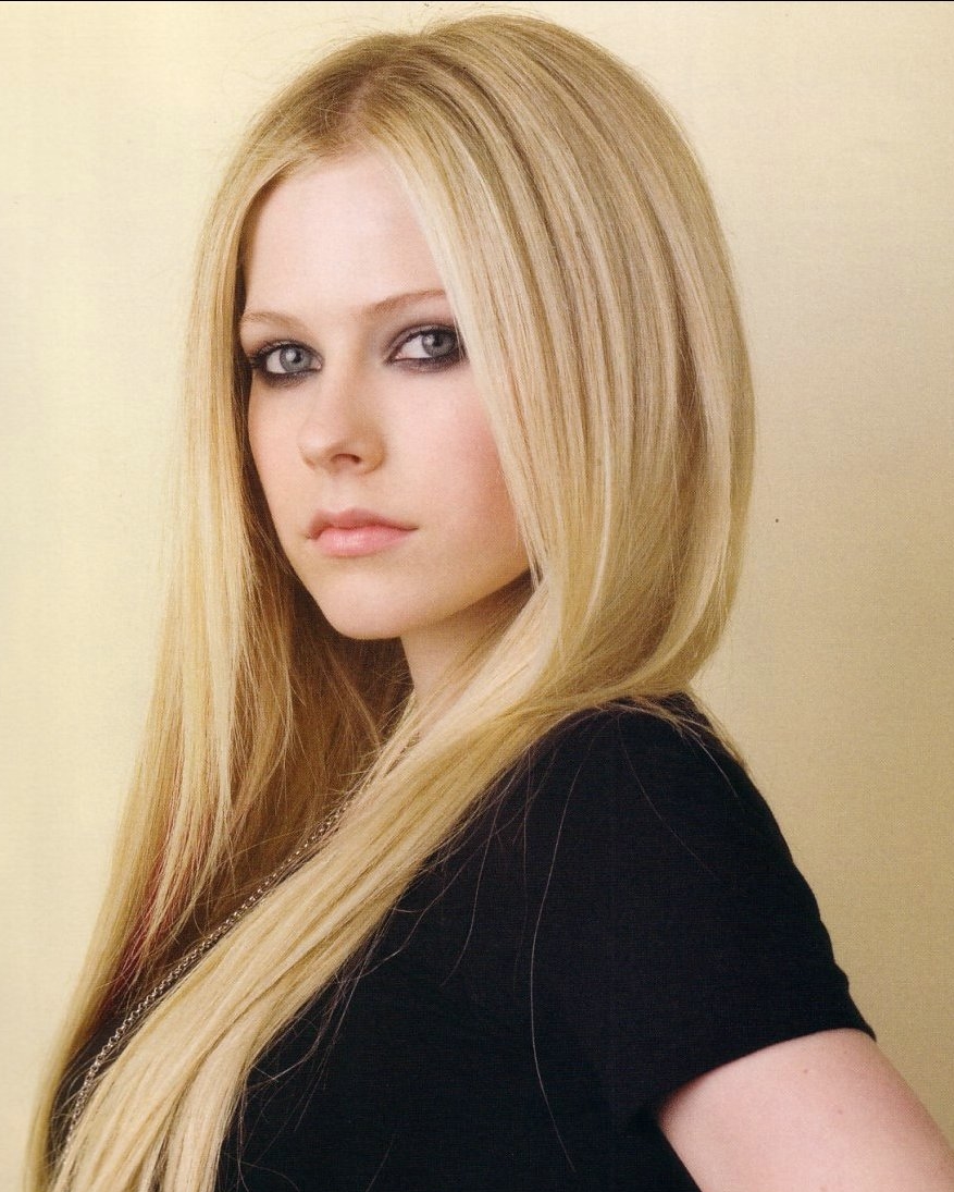 Avril-Lavigne-Favorite-Things-Food-Color-Song-Biography-Net-worth-Facts.jpg