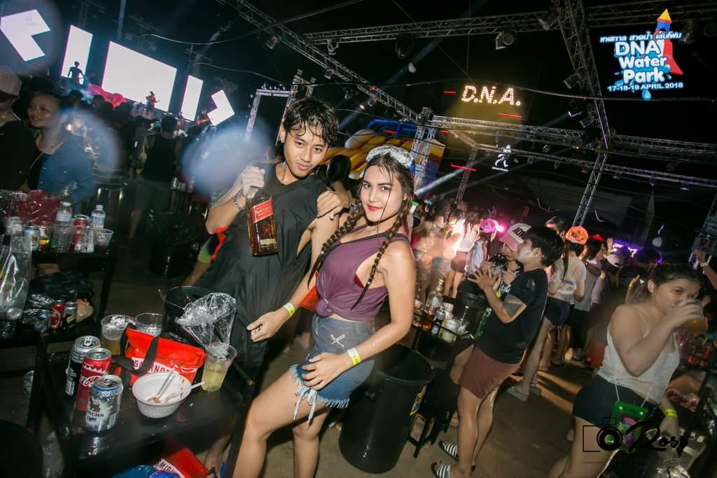 dna18-songkran036.jpg