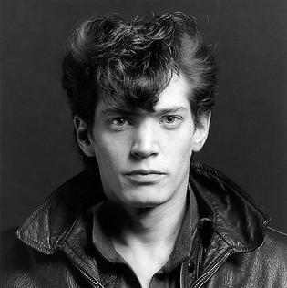 Robert_Mapplethorpe,_Self-portrait,_1980.jpg