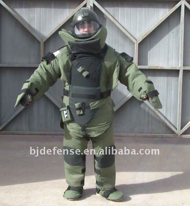 bomb_disposal_suit.jpg