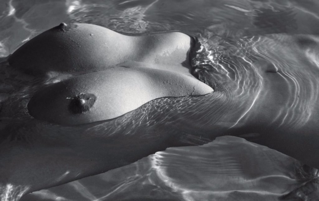 Genevieve-Morton-Naked-15-thefappeningblog.com_-1024x647.jpg
