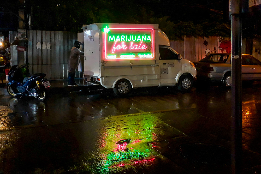 Marijuana4sale.jpg